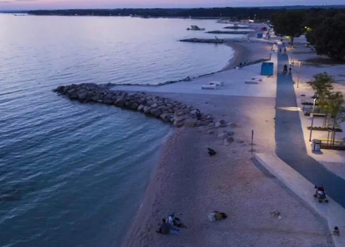 Summer Breeze Apartment